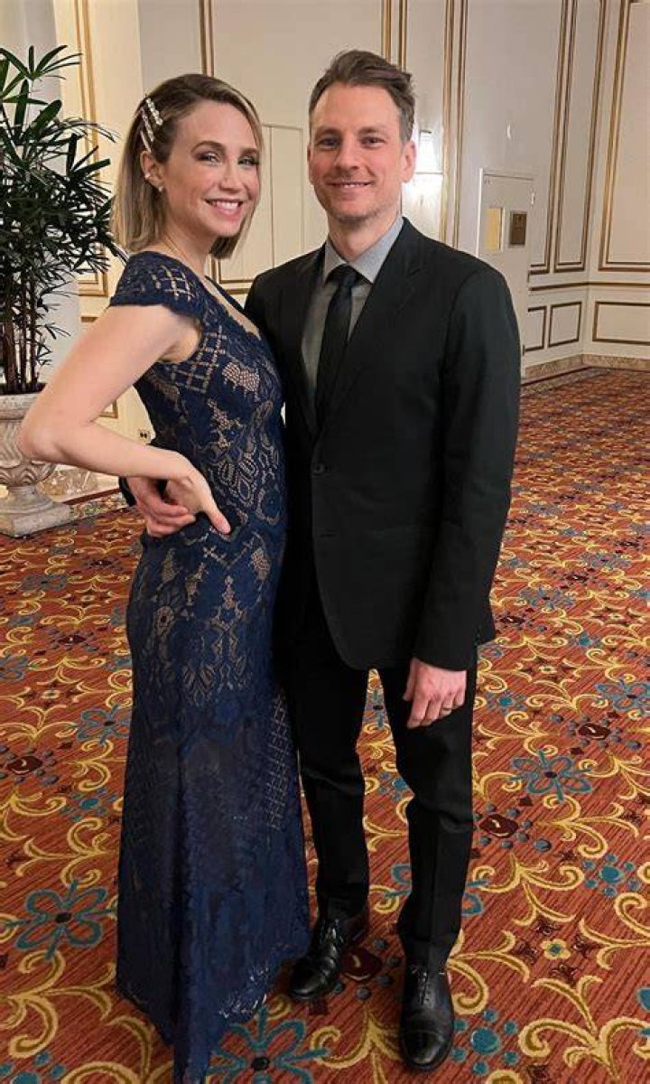 Fiona Gubelmann and Husband Alex Weed Started Dating In College